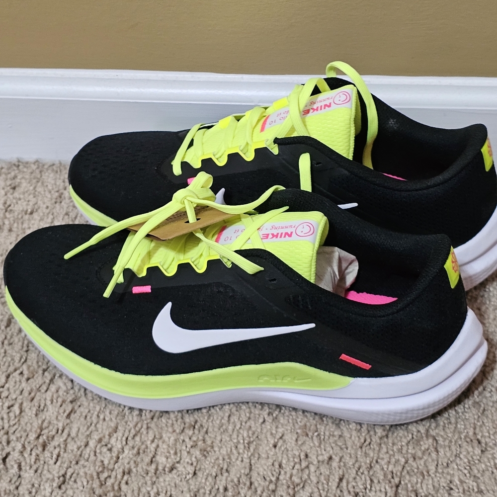 Air Winflo 10 XCC Running Shoes